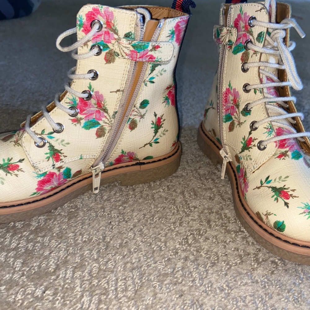 Gucci shoes for little girls have original box